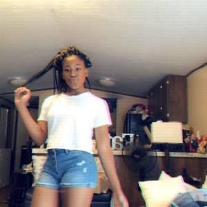 Meet your Posher, Shya